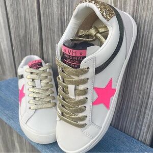 Vintage Havana Star Bounce Sneaker NWT